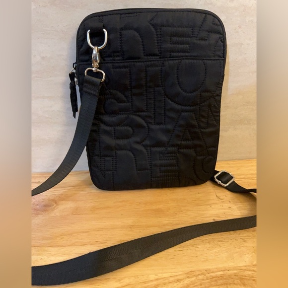 Kenneth Cole Reaction Quilted Black Crossbody Bag - Picture 11 of 11